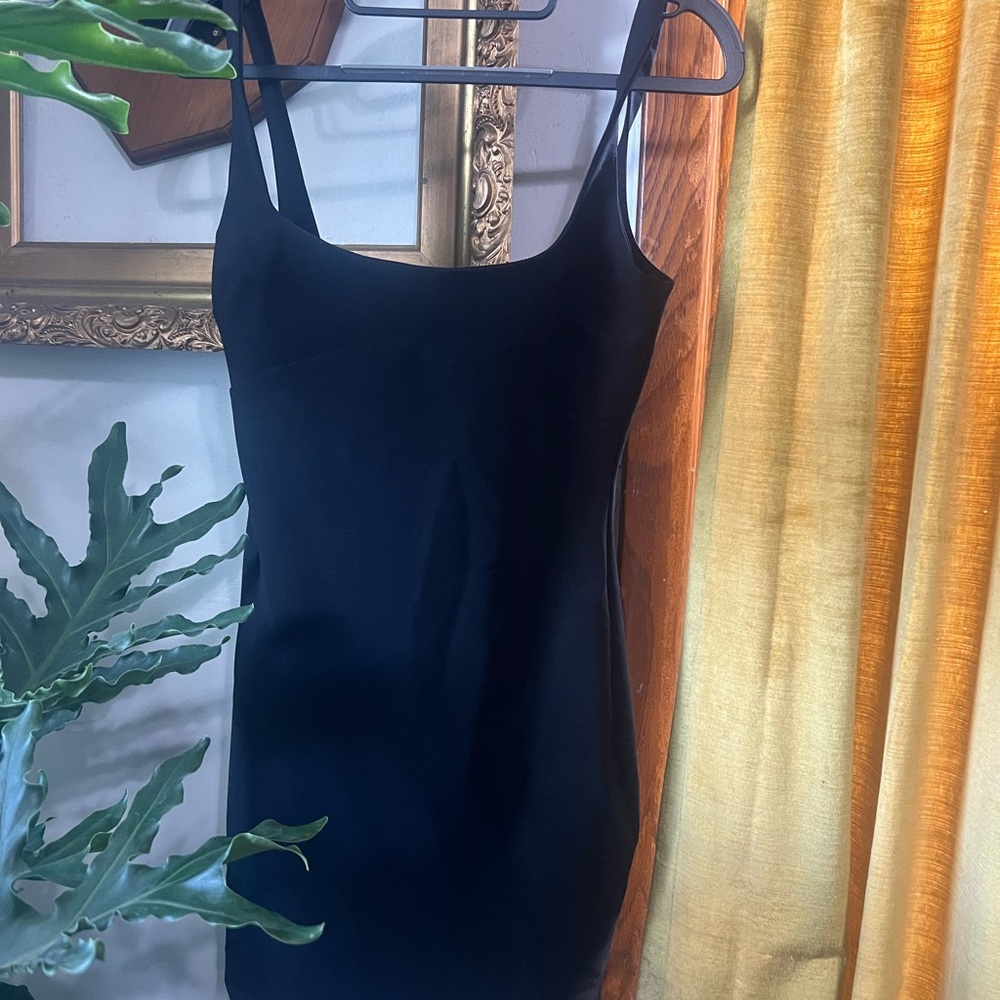 Zara Elegant Black Sleeveless Dress